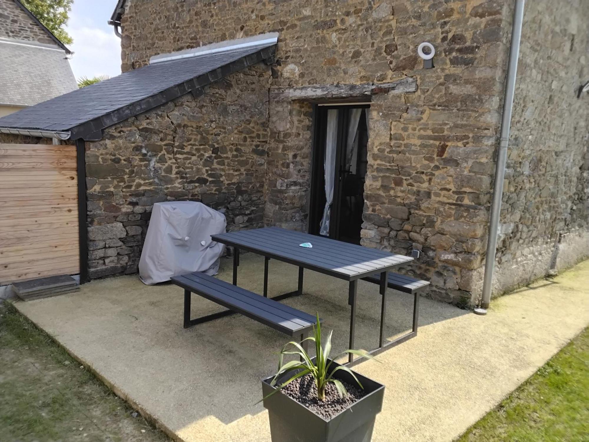 Gite Chez Marie T 6 Personnes La Boussac Luaran gambar